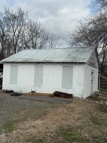 448 Crowe Street, Sikeston, MO 63801