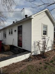 448 Crowe Street, Sikeston, MO 63801