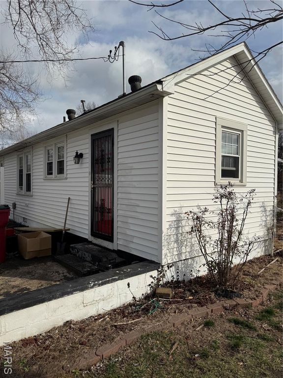 448 Crowe Street, Sikeston, MO 63801