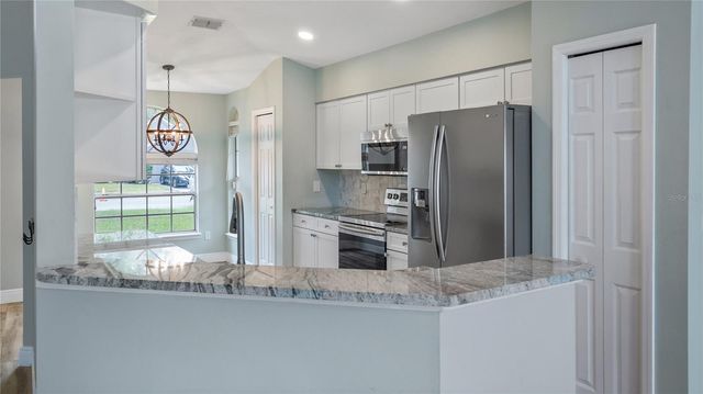 468 QUEENSBRIDGE DRIVE, Lake Mary, FL 32746