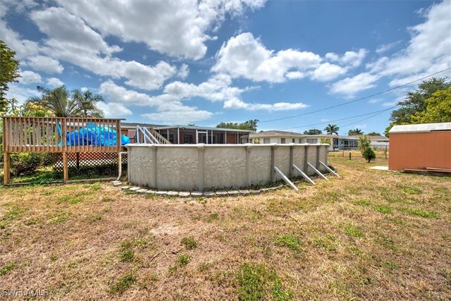 725 Sesame CT, Cape Coral, FL 33904