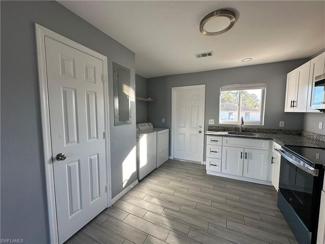 137-139 Gordon AVE S # 139, Lehigh Acres, FL 33973