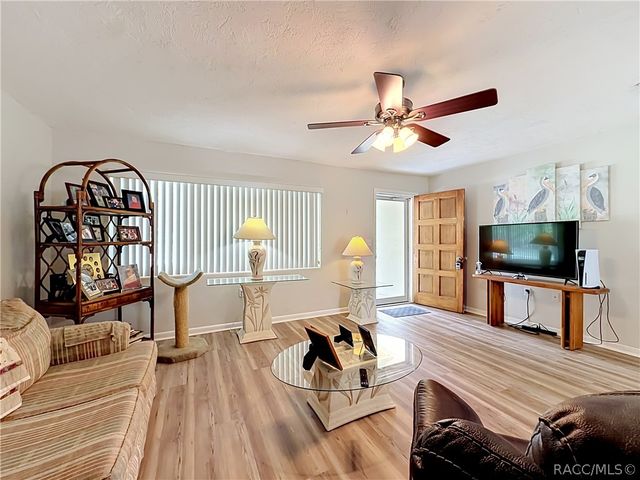 81 S Barbour Street, Beverly Hills, FL 34465