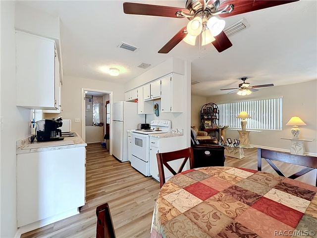 81 S Barbour Street, Beverly Hills, FL 34465