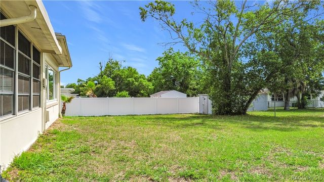 81 S Barbour Street, Beverly Hills, FL 34465