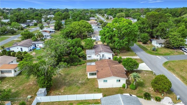81 S Barbour Street, Beverly Hills, FL 34465