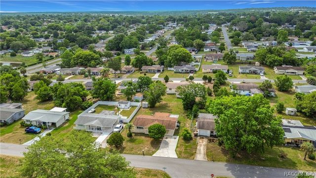 81 S Barbour Street, Beverly Hills, FL 34465
