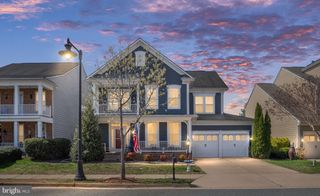 1112 PICKETT ST, Fredericksburg, VA 22401