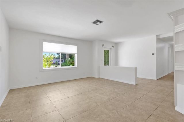 8091 San Carlos BLVD, Fort Myers, FL 33967