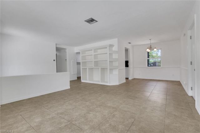 8091 San Carlos BLVD, Fort Myers, FL 33967