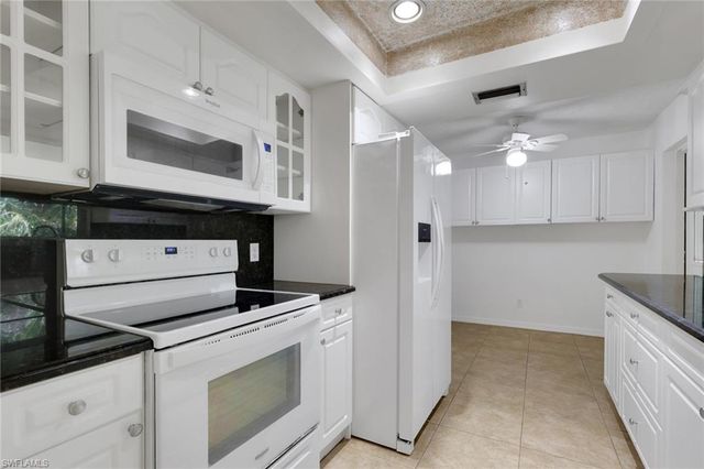 8091 San Carlos BLVD, Fort Myers, FL 33967