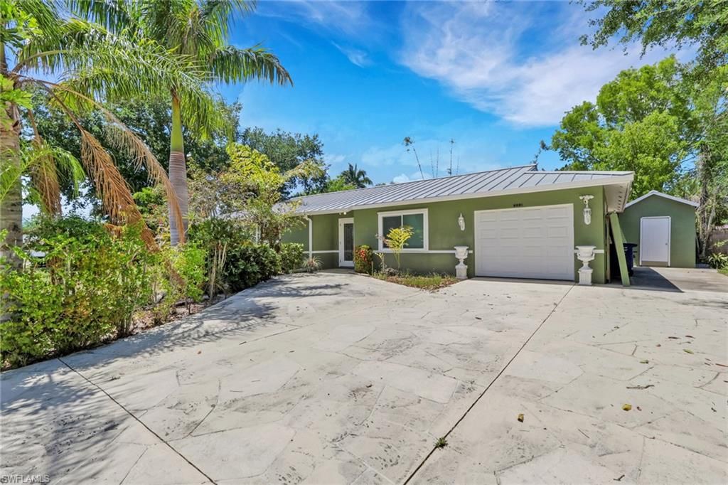 8091 San Carlos BLVD, Fort Myers, FL 33967