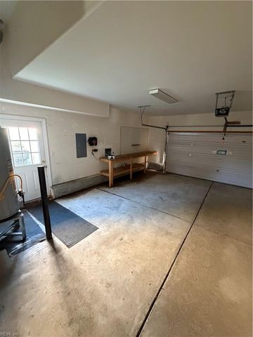 3840 Affirmed WAY, Virginia Beach, VA 23456