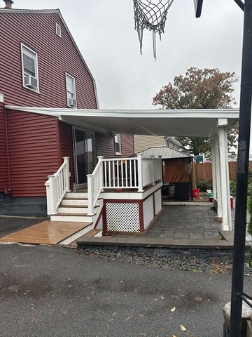 31 Frost Ave, Brockton, MA 02301
