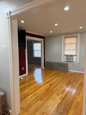 31 Frost Ave, Brockton, MA 02301