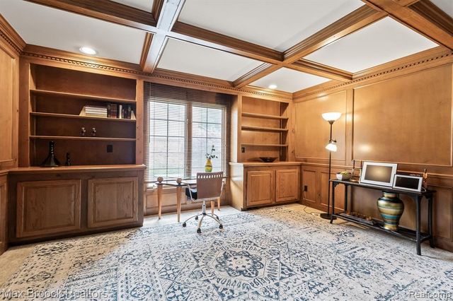 3015 Woodcreek Way, Bloomfield Hills, MI 48304