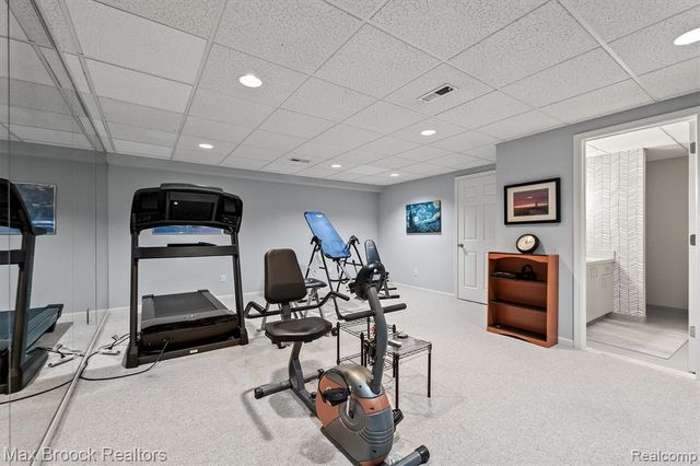 3015 Woodcreek Way, Bloomfield Hills, MI 48304