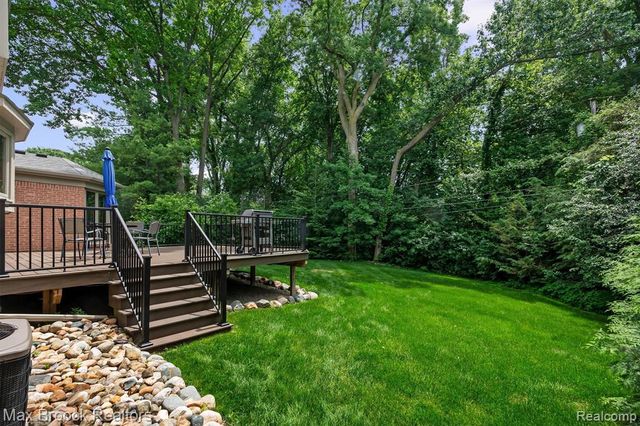 3015 Woodcreek Way, Bloomfield Hills, MI 48304