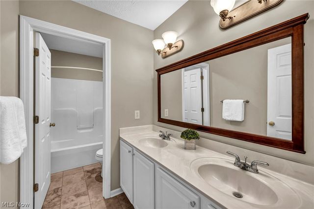 3024 West Creek Drive, Medina, OH 44256