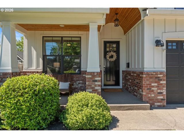 2136 5TH Ave, West Linn, OR 97068