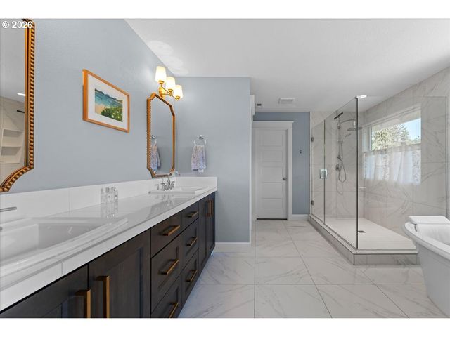 2136 5TH Ave, West Linn, OR 97068