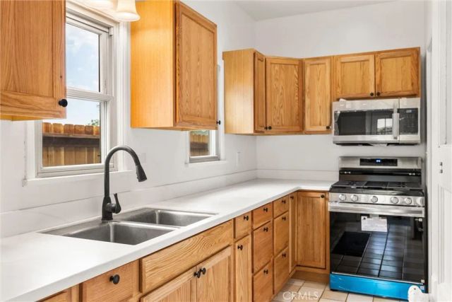 243 G Street, Upland, CA 91786