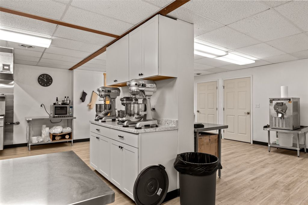 1282 US Highway 2, Kalispell, MT 59901 photo 25