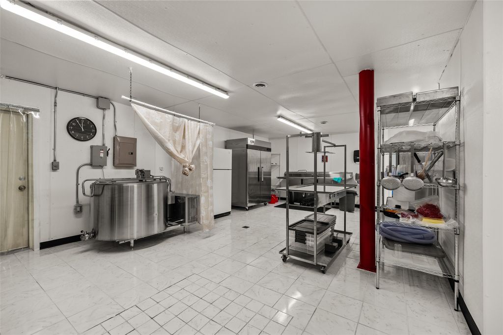 1282 US Highway 2, Kalispell, MT 59901 photo 30