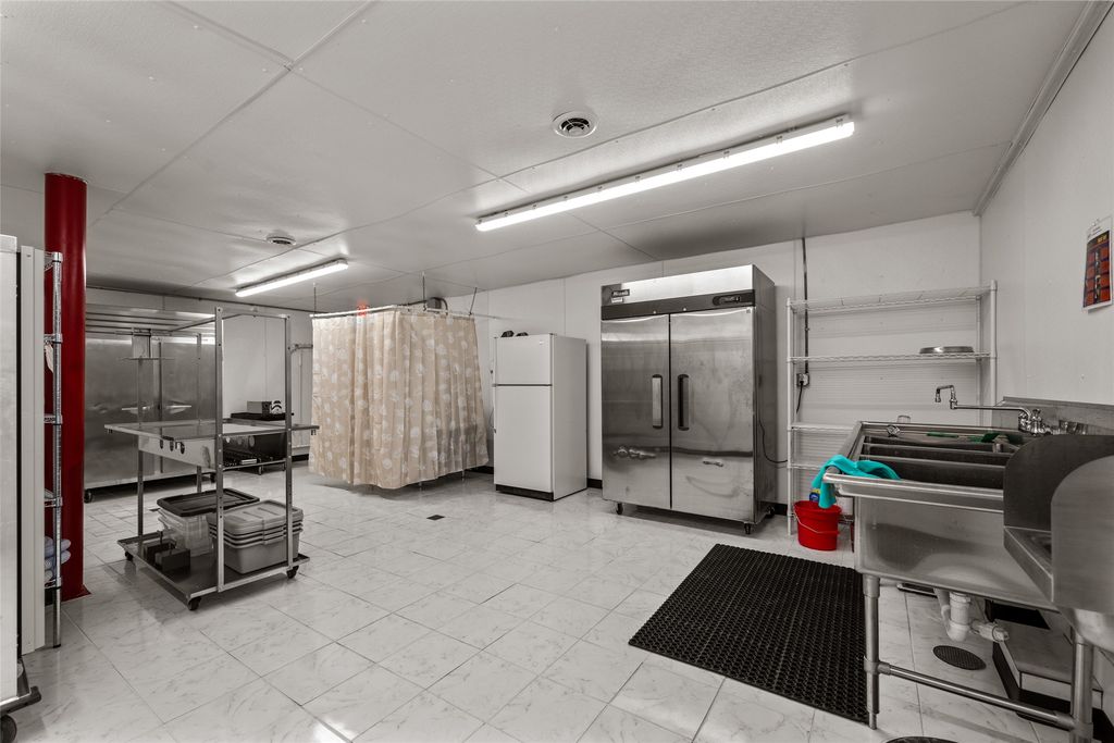 1282 US Highway 2, Kalispell, MT 59901 photo 33