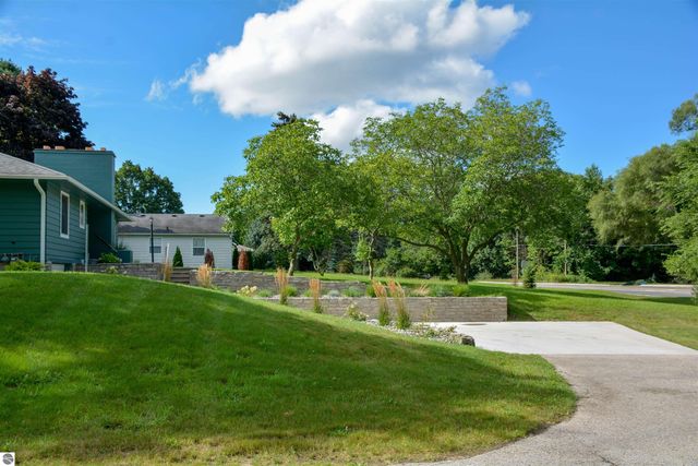 1330 N Orchard Drive, Traverse City, MI 49686