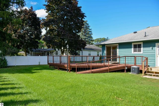 1330 N Orchard Drive, Traverse City, MI 49686