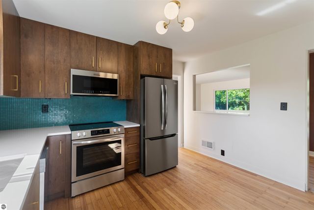 1330 N Orchard Drive, Traverse City, MI 49686