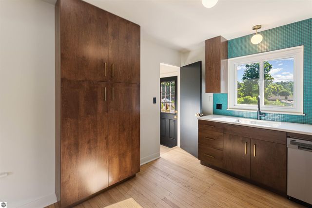 1330 N Orchard Drive, Traverse City, MI 49686