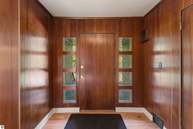 1330 N Orchard Drive, Traverse City, MI 49686