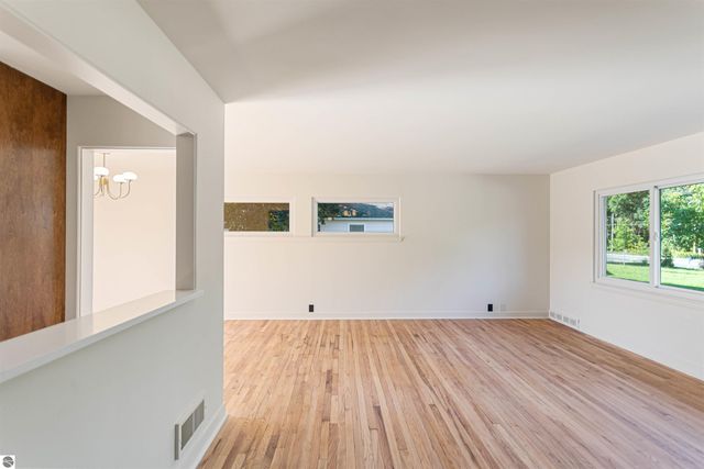 1330 N Orchard Drive, Traverse City, MI 49686