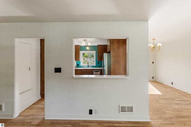 1330 N Orchard Drive, Traverse City, MI 49686