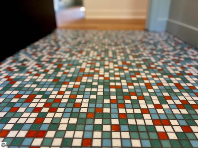 1330 N Orchard Drive, Traverse City, MI 49686