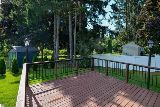 1330 N Orchard Drive, Traverse City, MI 49686