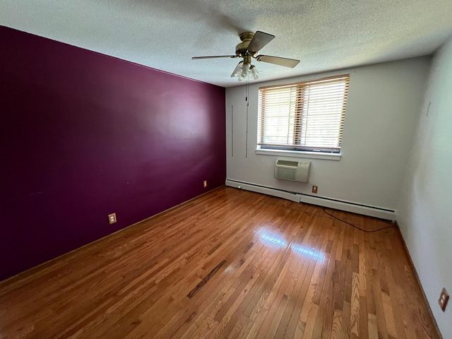 2500 Blaisdell Avenue 211, Minneapolis, MN 55404