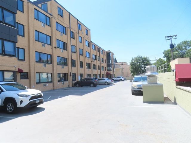 2500 Blaisdell Avenue 211, Minneapolis, MN 55404