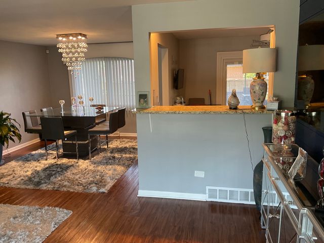246 S Ingleside Avenue, Glenwood, IL 60425