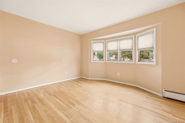 44 Dulittle Street, North Babylon, NY 11703
