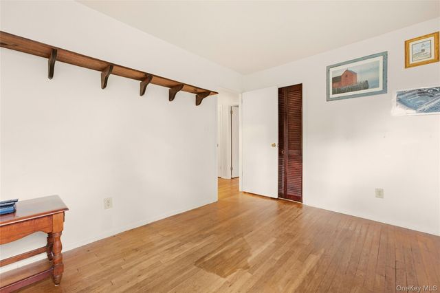 44 Dulittle Street, North Babylon, NY 11703