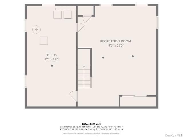 44 Dulittle Street, North Babylon, NY 11703