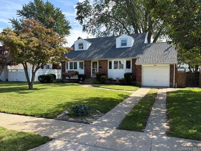 44 Dulittle Street, North Babylon, NY 11703