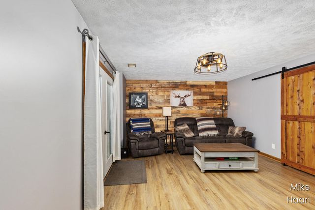 2298 138th Avenue, Dorr, MI 49323