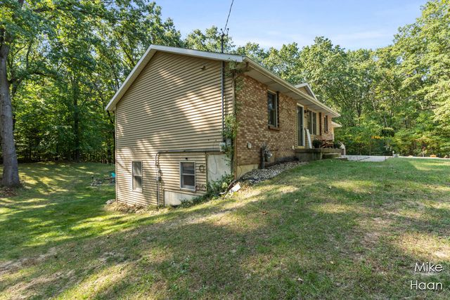 2298 138th Avenue, Dorr, MI 49323