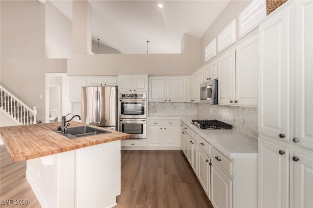 264 Pointe Ranier Avenue, Henderson, NV 89012