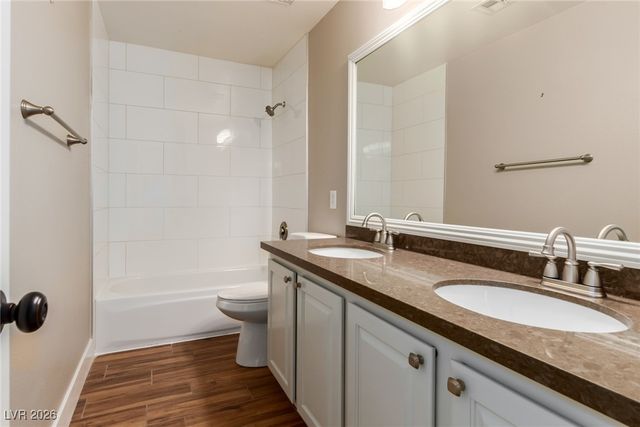 264 Pointe Ranier Avenue, Henderson, NV 89012