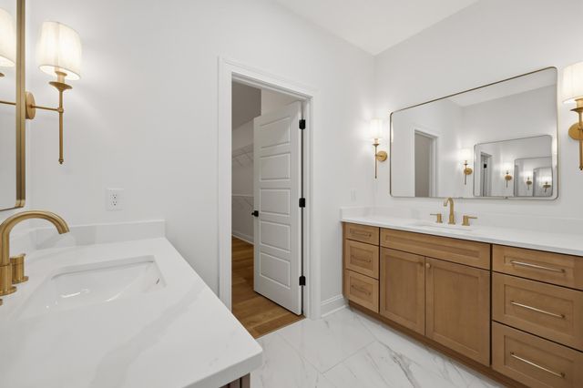 1028 Meadow Ridge Drive, Richmond, KY 40475
